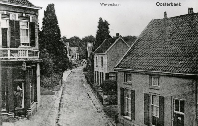 15 Oosterbeek Weverstraat ansichtkaart ca 1920