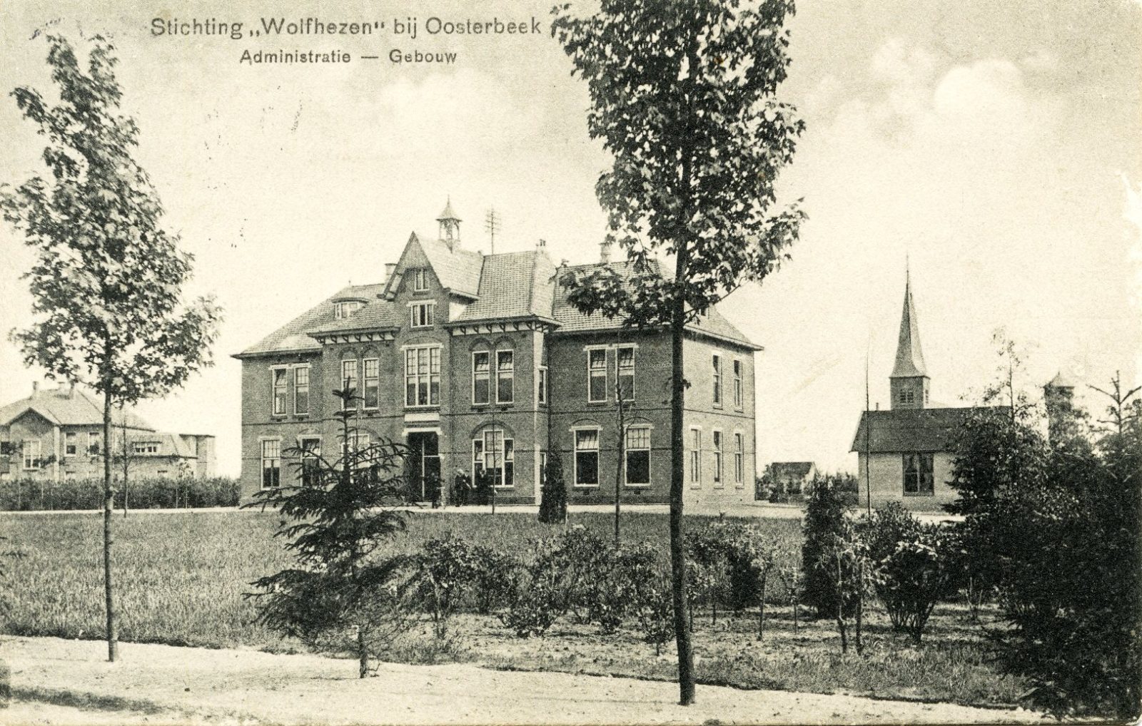 21 Wolfheze Stichting Administr Gebouw briefkaart uitg G Wolzak gelopen 1909 red