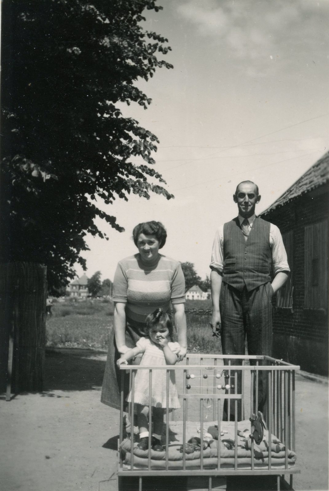 Renkum Jufferswaard Steenoven Anton en Neeltje met Anne Francis Ariens ca 1950 Collectie Eef Ariens